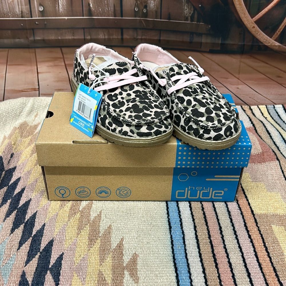 Youth Hey Dude Wendy Leo Nut Brown Shoe